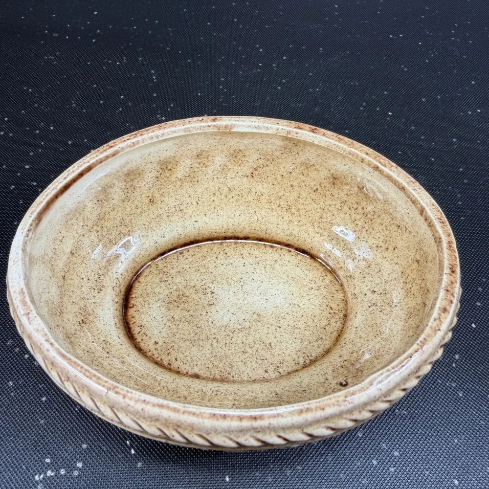 Vintage Kissing Birds Ceramic Trinket Dish Lidded Bowl Basketweave Tan Container
